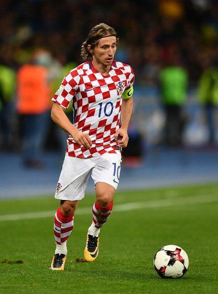 离谱Bug？《怪猎荒野》玩家发现DLC越多帧数却越高！